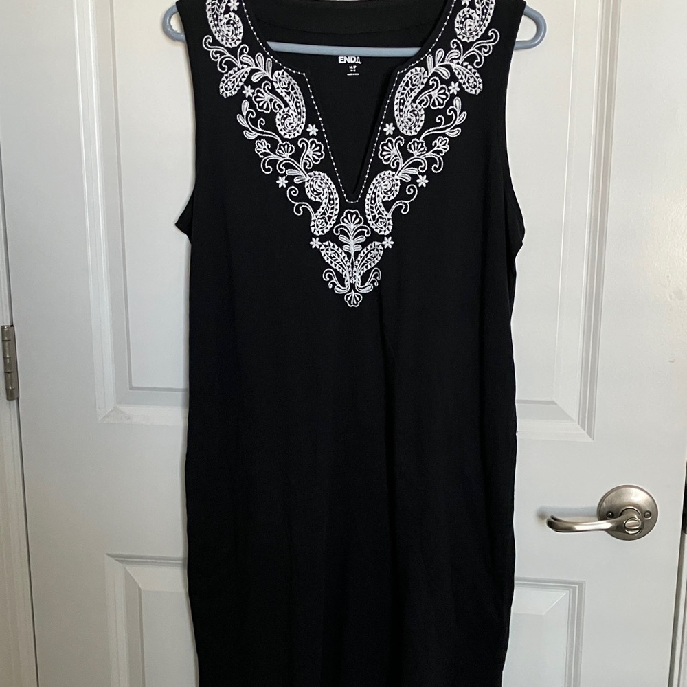 Lands' End Black Swim Coverup with White Embroidery